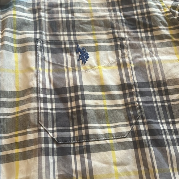 Men’s short sleeve button up XXL dress shirt - Picture 4 of 5